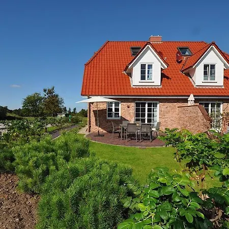 Holiday home Doppelhaushaelfte Boehler Wiesenblick